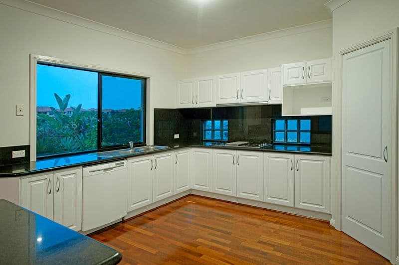 17 Sabrina Avenue, HELENSVALE QLD 4212, Helensvale - Thumbnail 8