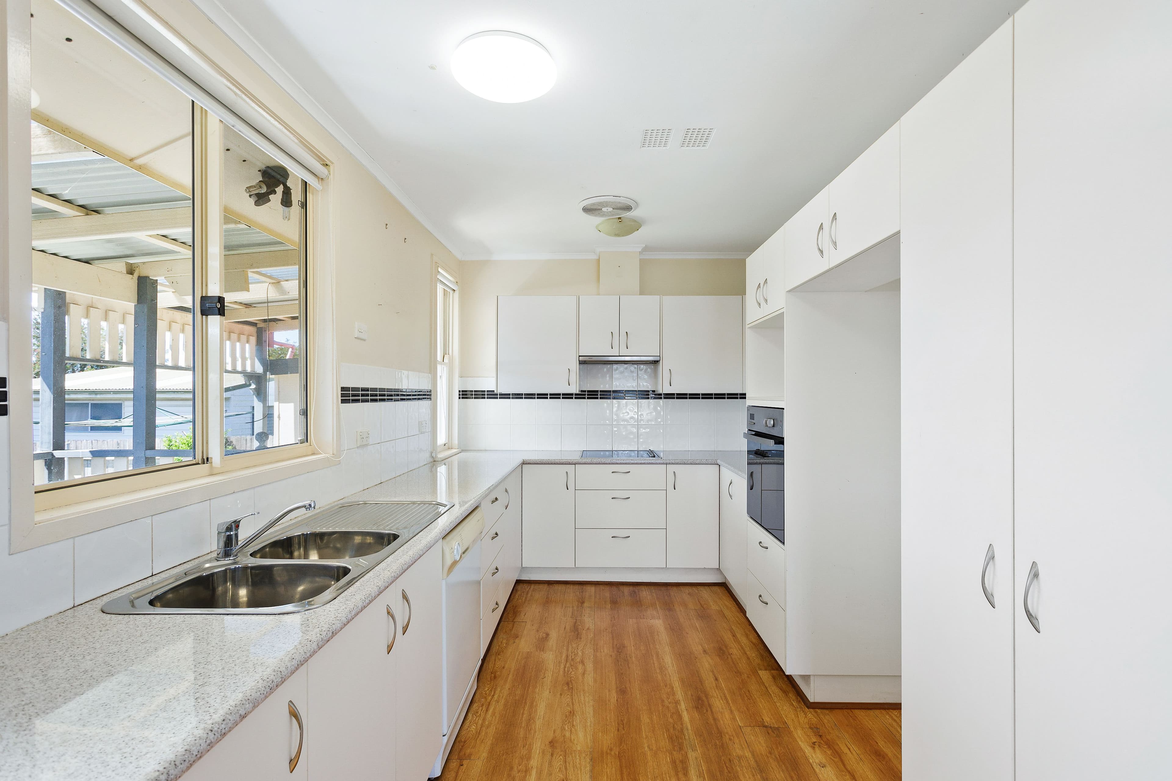 15 Leawarra Avenue, Barrack Heights NSW 2528, Barrack Heights - Thumbnail 3