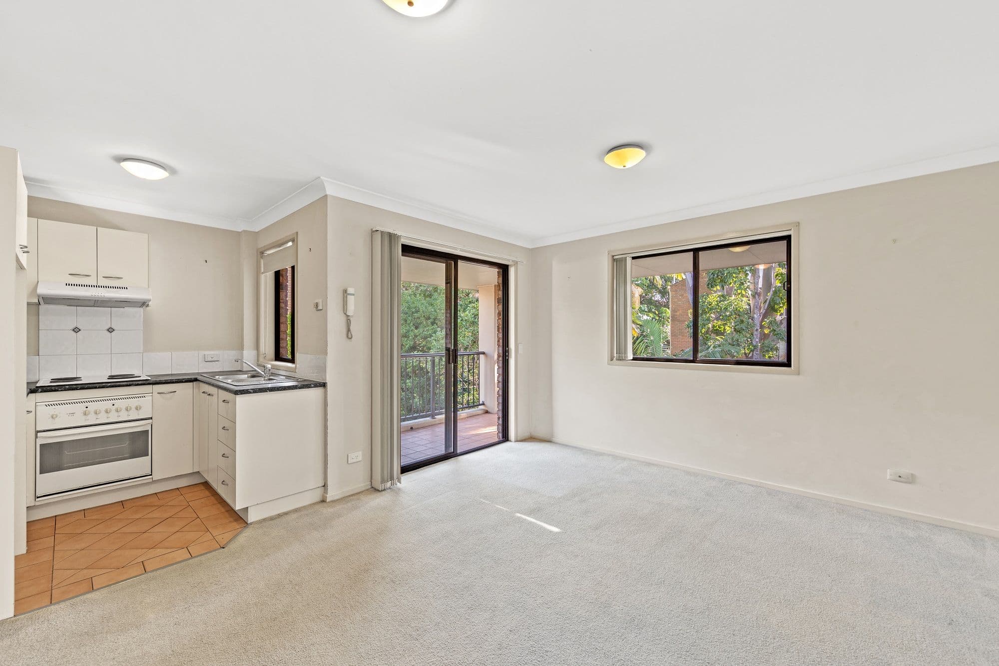 56-58 Bauer Street, Southport QLD 4215, Southport - Thumbnail 3
