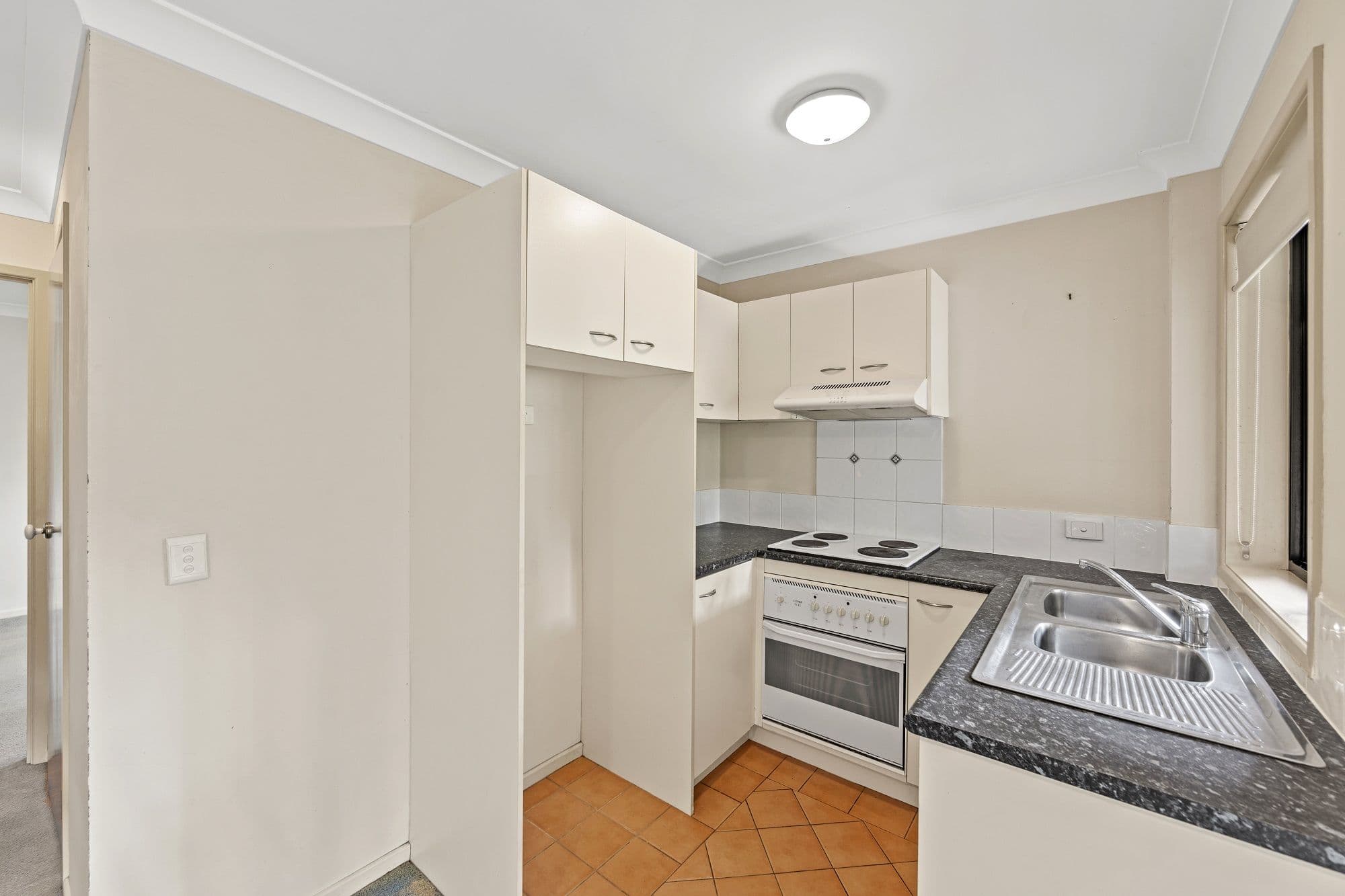 56-58 Bauer Street, Southport QLD 4215, Southport - Thumbnail 4