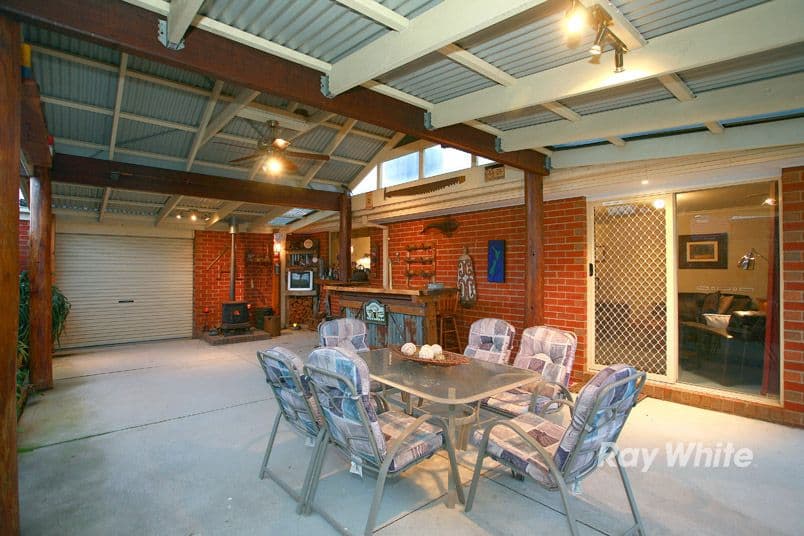 18 Jaye Place, CRANBOURNE VIC 3977, Cranbourne West - Image 1