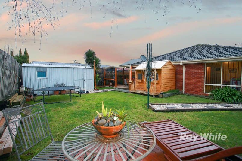 18 Jaye Place, CRANBOURNE VIC 3977, Cranbourne West - Thumbnail 5