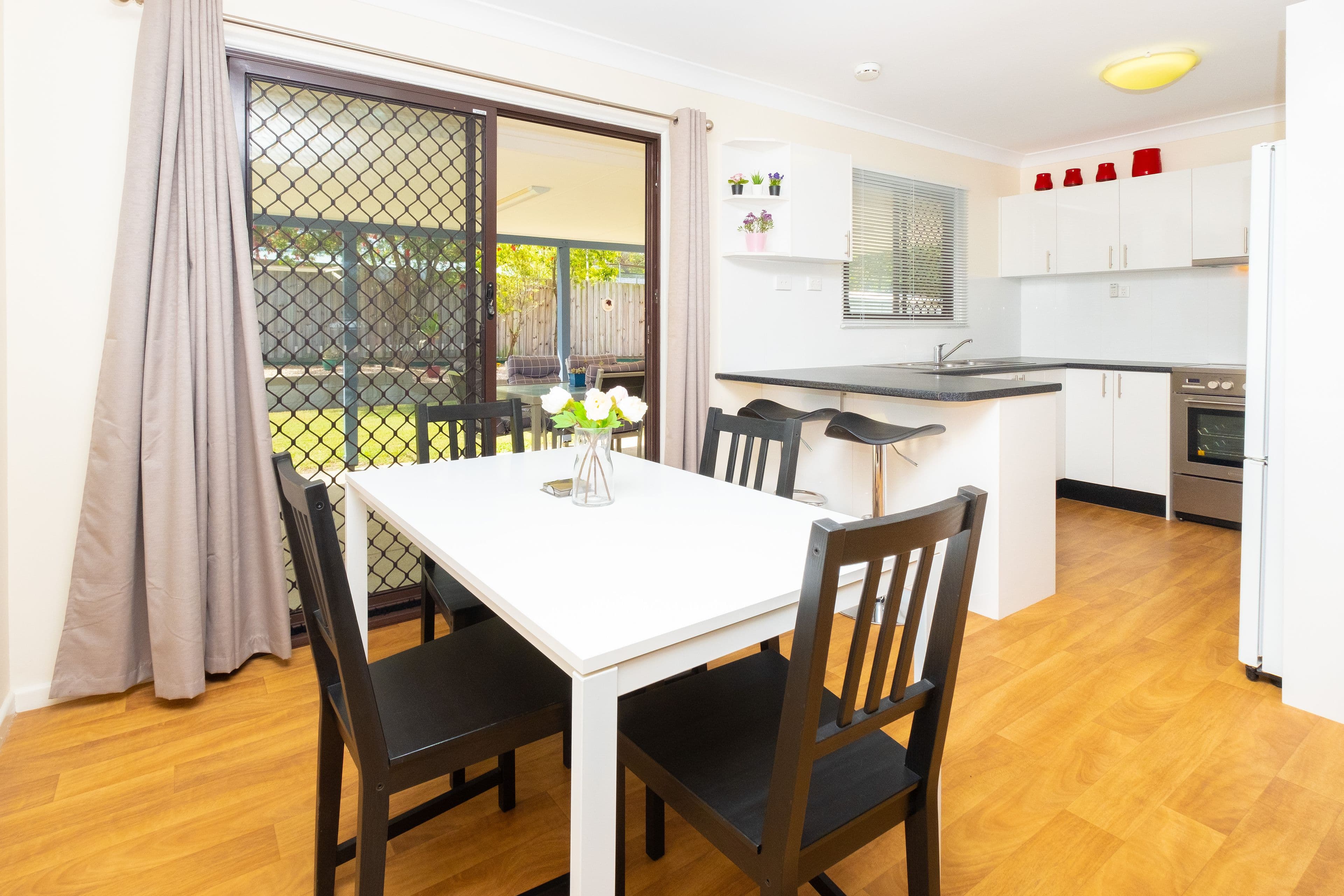 8 Royena Court, Crestmead QLD 4132, Crestmead - Thumbnail 3