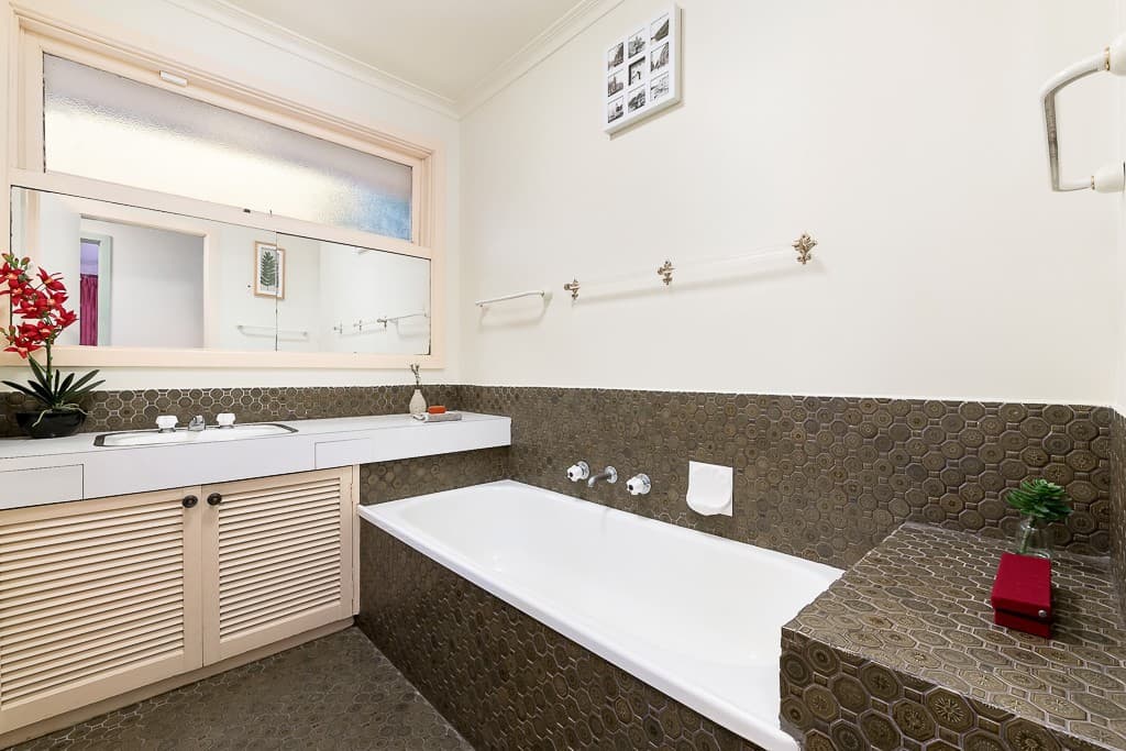 18 Roseland Grove, Doncaster, VIC 3108, Doncaster - Thumbnail 7