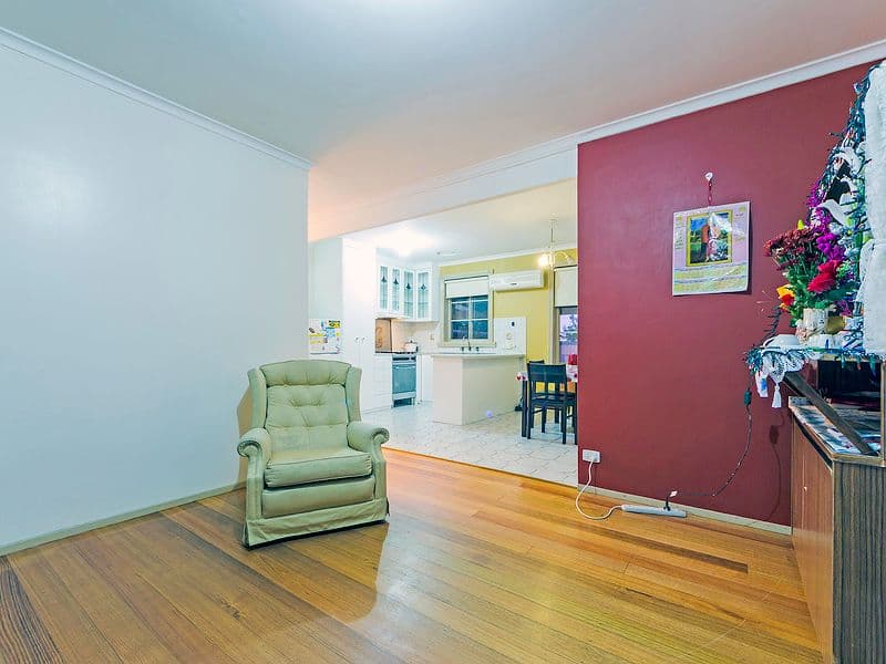 34 Vincent Crescent, Werribee VIC 3030, Werribee - Thumbnail 3