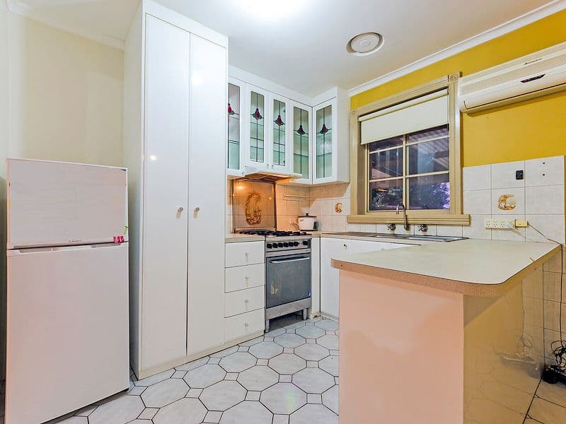 34 Vincent Crescent, Werribee VIC 3030, Werribee - Thumbnail 5