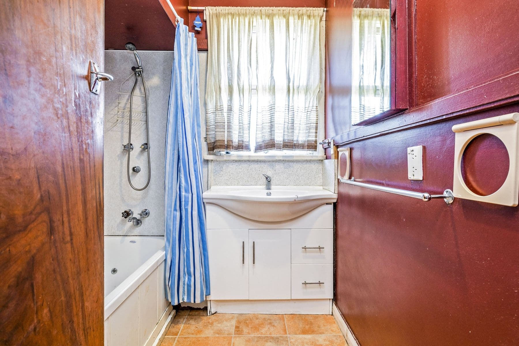 8 Paringa Avenue, Newnham TAS 7248, Newnham - Thumbnail 6