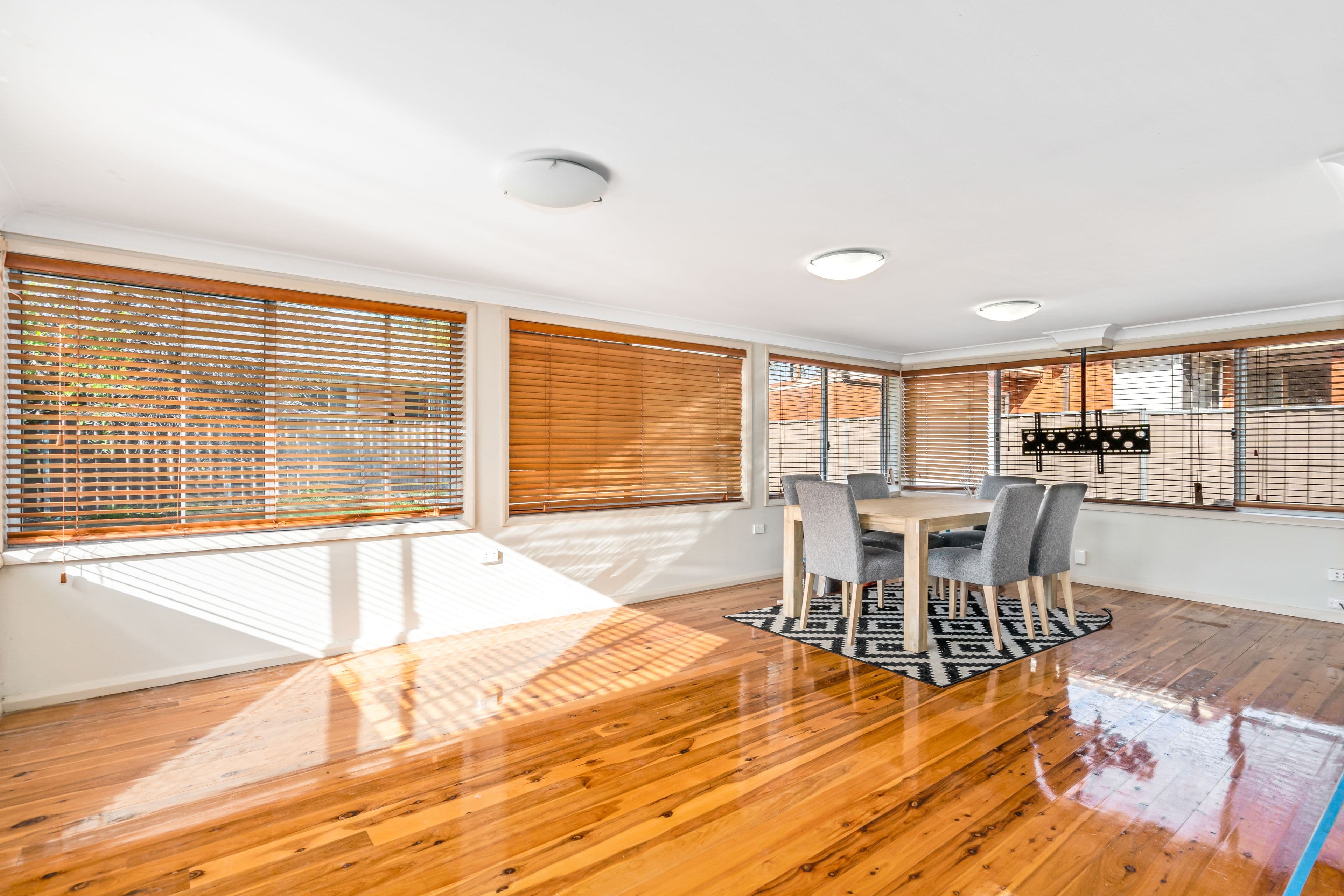 90 De Meyrick Avenue, Lurnea NSW 2170, Lurnea - Thumbnail 3