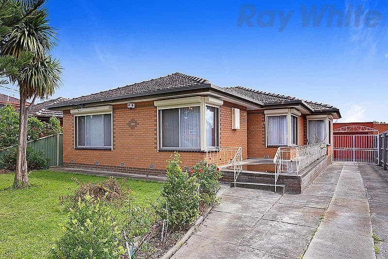 71 Huskisson Avenue, Lalor VIC 3075, Lalor - Image 1
