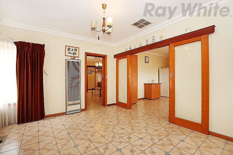 71 Huskisson Avenue, Lalor VIC 3075, Lalor - Thumbnail 6