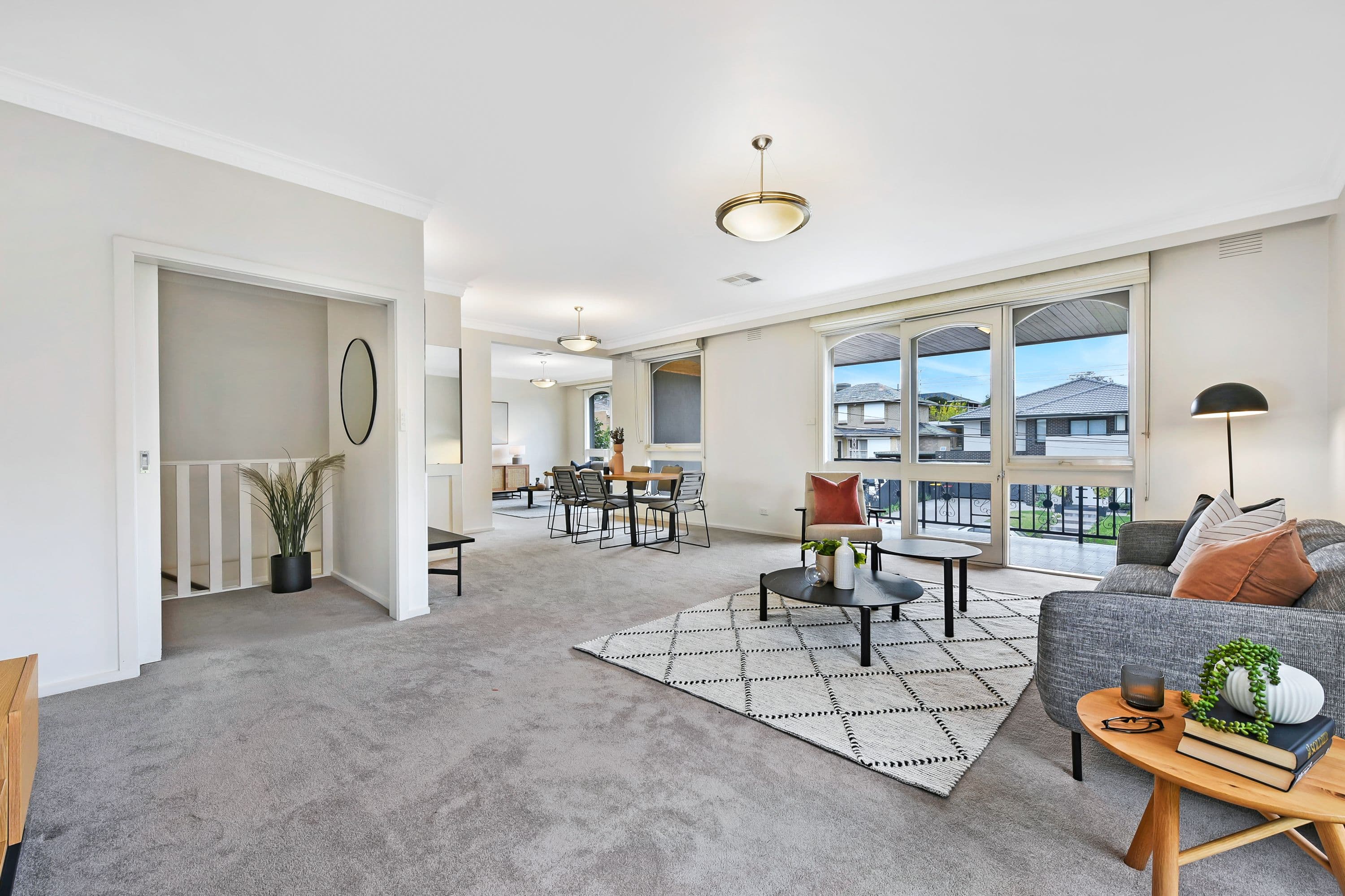 19 Curtis Avenue, Mount Waverley VIC 3149, Mount Waverley - Thumbnail 2