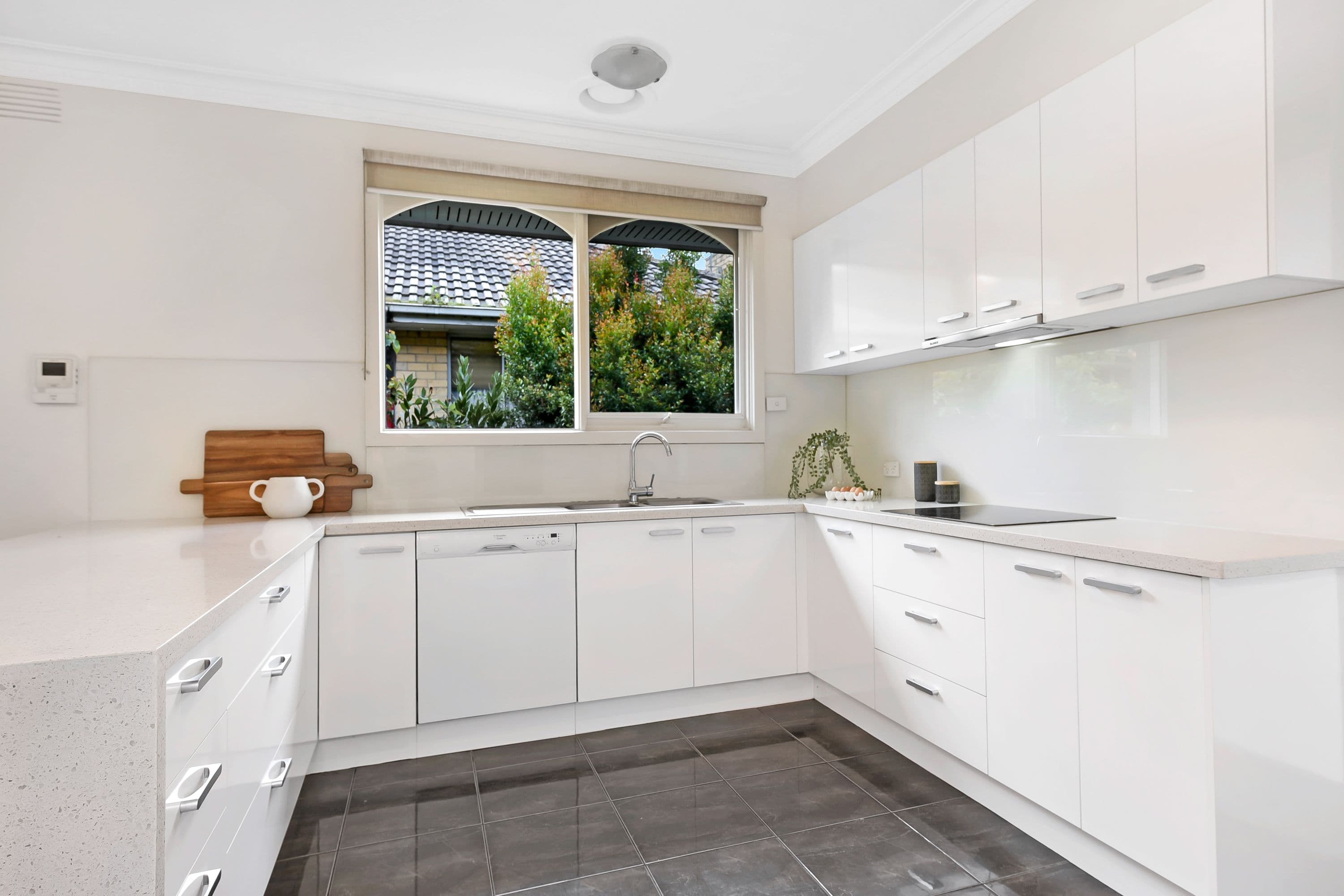 19 Curtis Avenue, Mount Waverley VIC 3149, Mount Waverley - Thumbnail 5