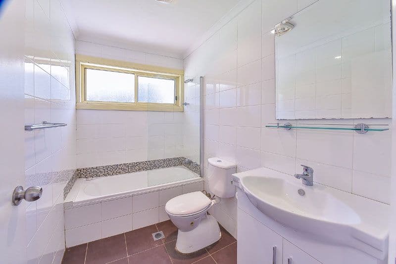 49 Greenoaks Avenue, Bradbury NSW 2560, Bradbury - Thumbnail 7