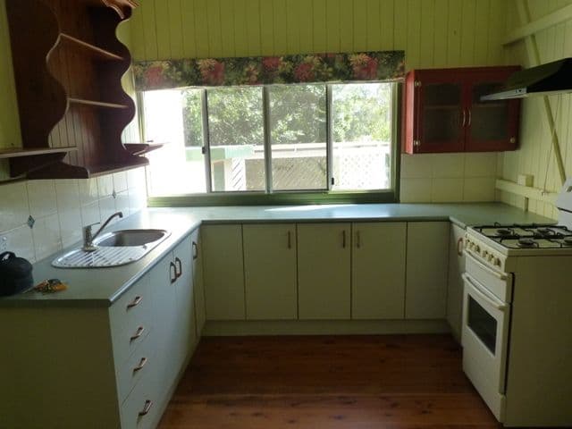 152 Kent Street, OAKEY QLD 4401, Oakey - Thumbnail 2