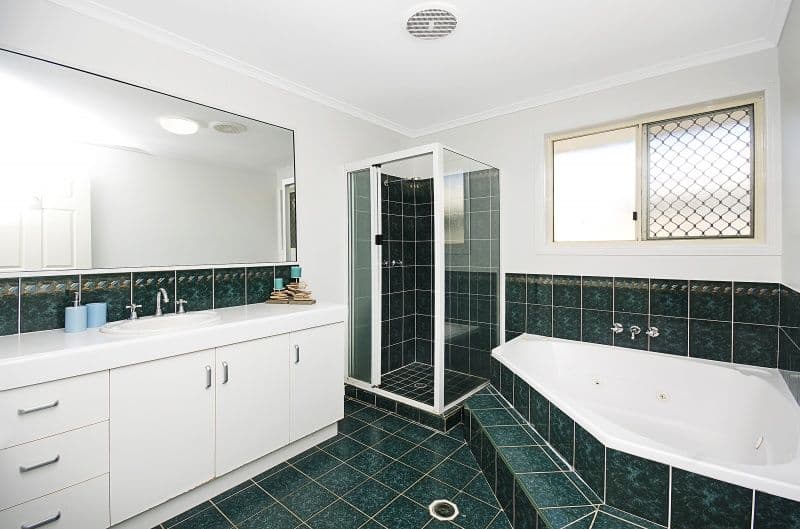 21 Kristy Crescent, EIMEO QLD 4740, Eimeo - Thumbnail 6