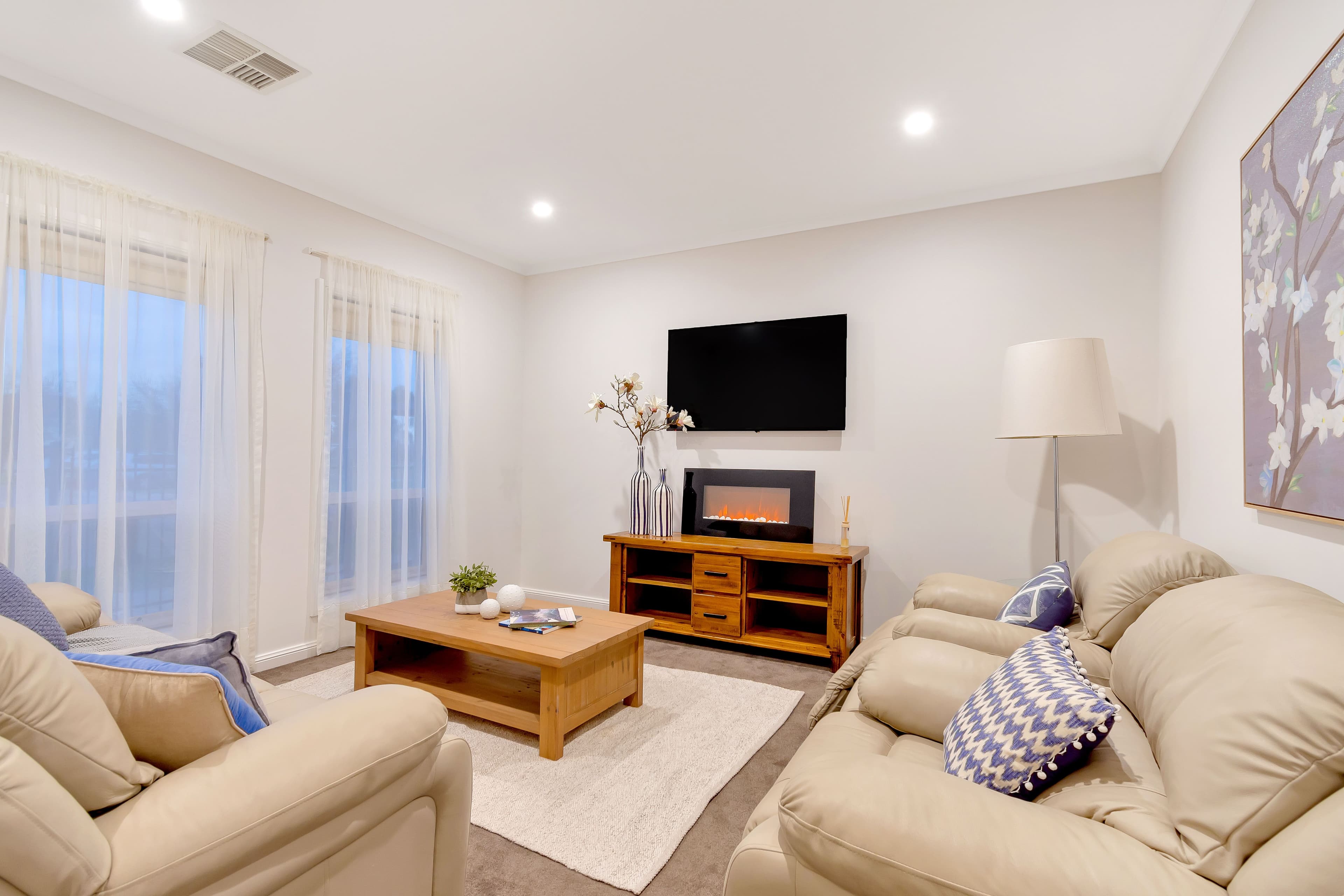 2 Kingfisher Avenue, Mawson Lakes SA 5095, Mawson Lakes - Thumbnail 2