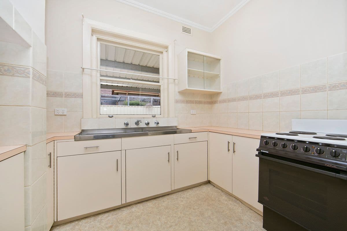 28 Fourth Street, NURIOOTPA SA 5355, Nuriootpa - Thumbnail 2