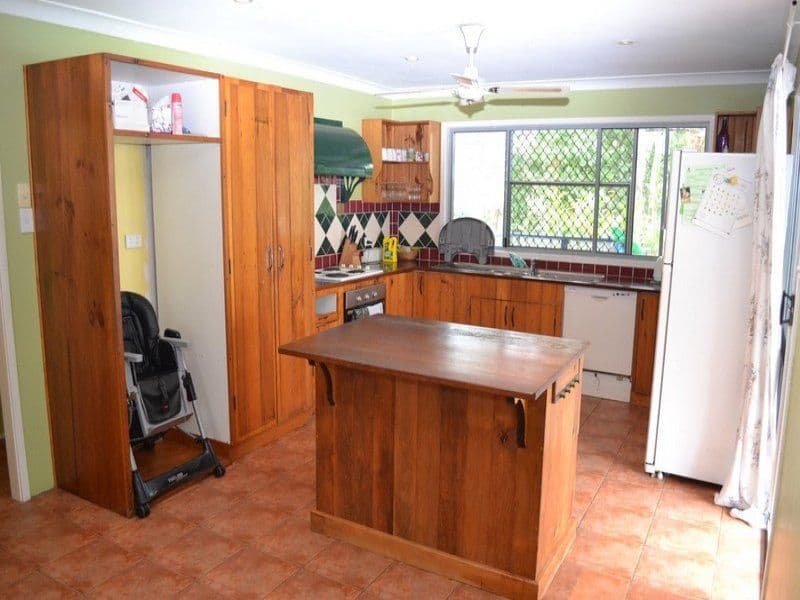 75 Dolphin Crescent, TARANGANBA QLD 4703, Taranganba - Thumbnail 2