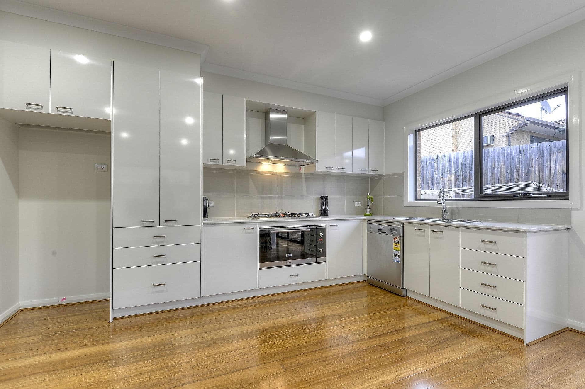 28 Miranda Road, Reservoir VIC 3073, Reservoir - Thumbnail 4