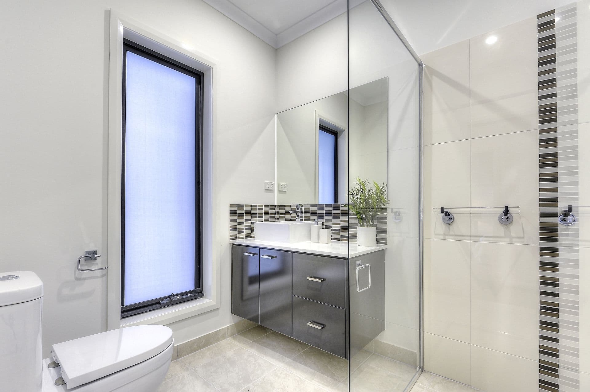 28 Miranda Road, Reservoir VIC 3073, Reservoir - Thumbnail 6
