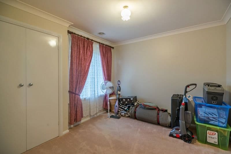 8 Rodd Place, Orange - Thumbnail 7