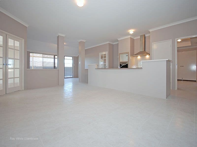 27 Brandalier Turn, AVELEY WA 6069, Aveley - Thumbnail 3