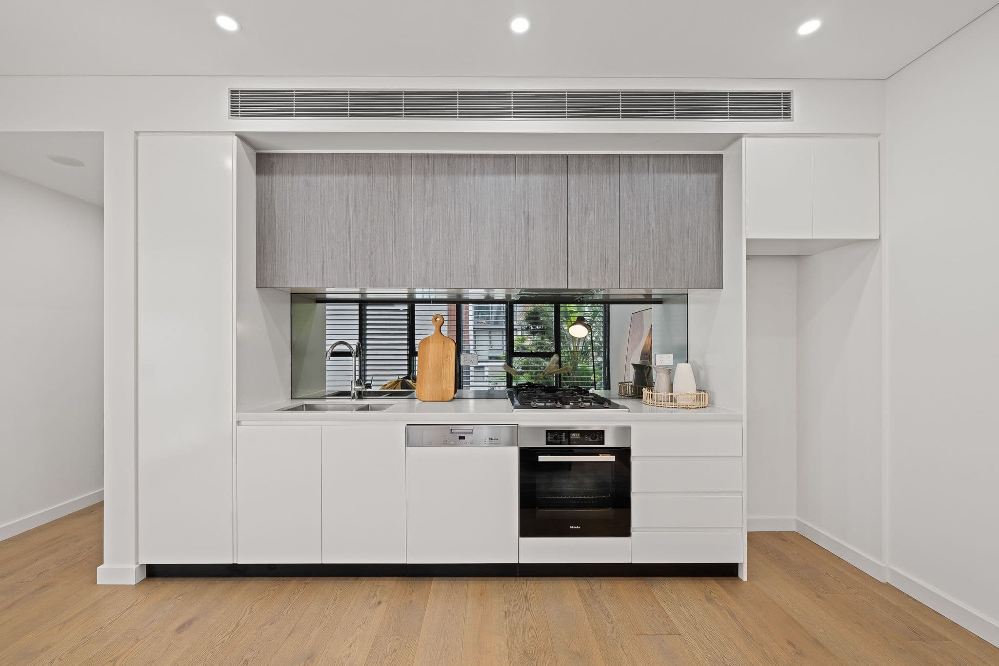 3 Garrigarrang Avenue, Kogarah NSW 2217, Kogarah - Thumbnail 3