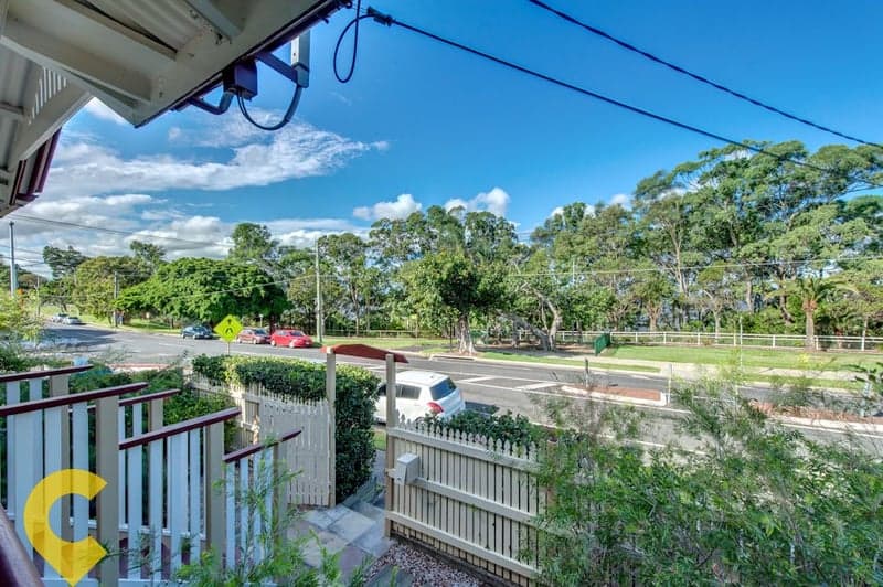38 Park Parade, Shorncliffe - Thumbnail 3