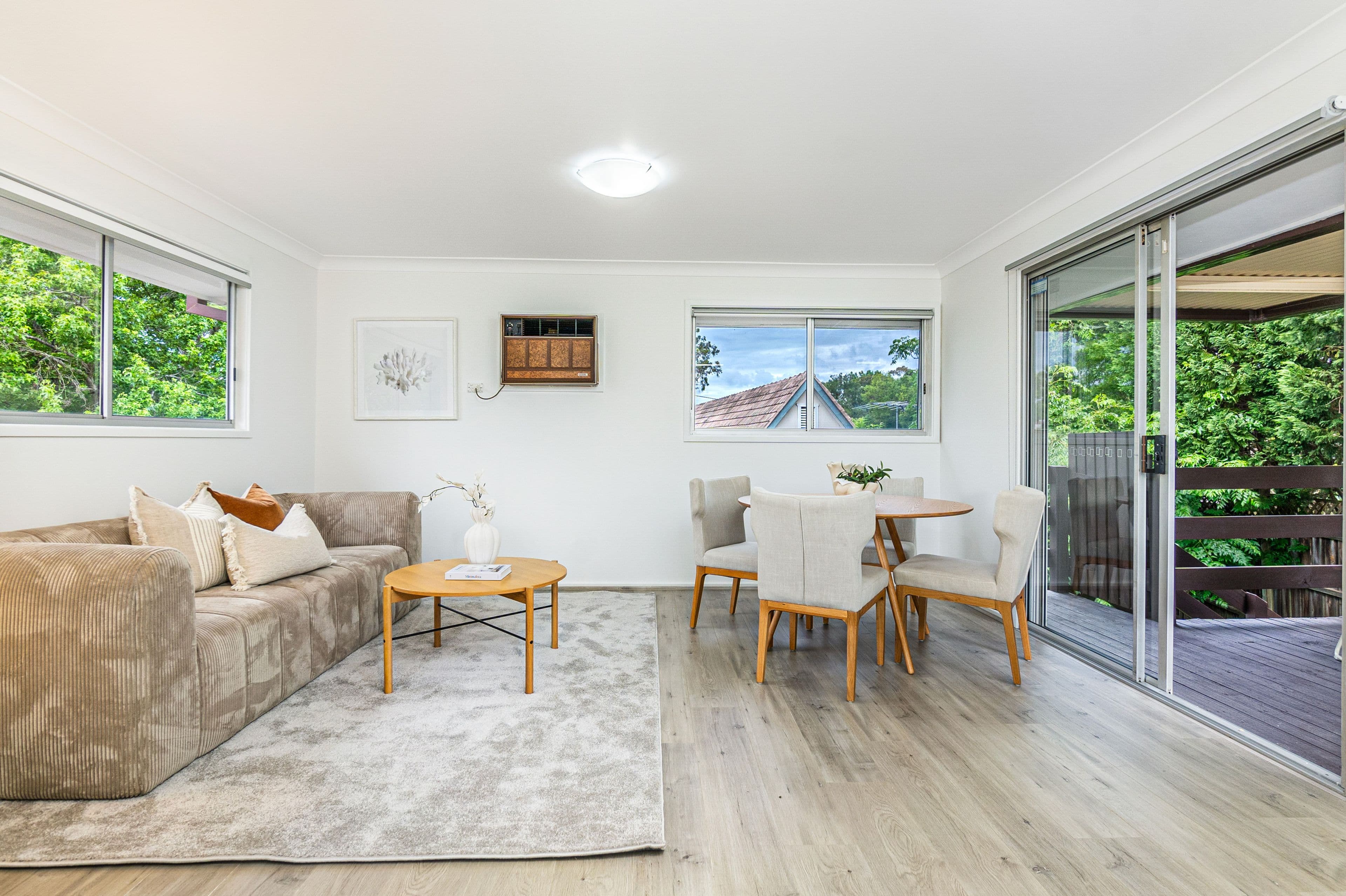 9 Daphne Avenue, Castle Hill NSW 2154, Castle Hill - Thumbnail 4