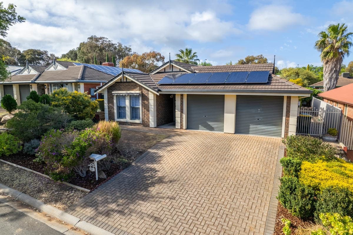 14 Raleigh Lane, Seaford Rise - Image 1