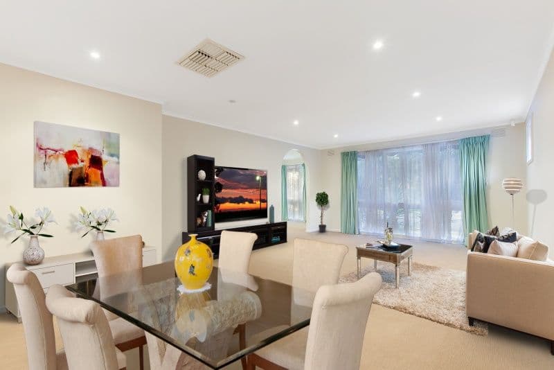 18 Greenwoods Close, Dingley Village VIC 3172, Dingley Village - Thumbnail 2