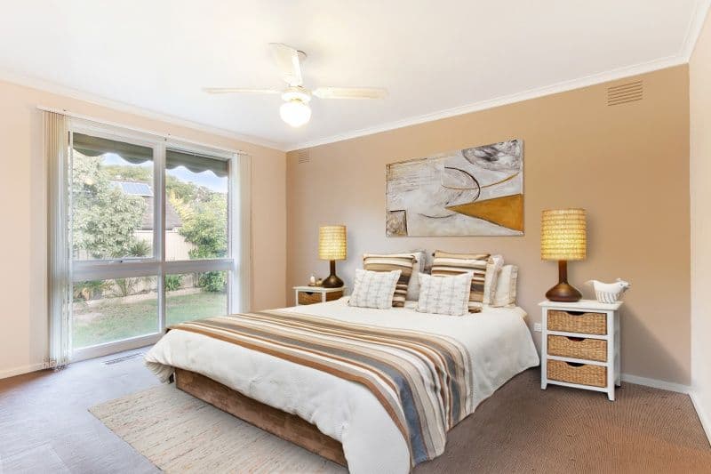 18 Greenwoods Close, Dingley Village VIC 3172, Dingley Village - Thumbnail 3