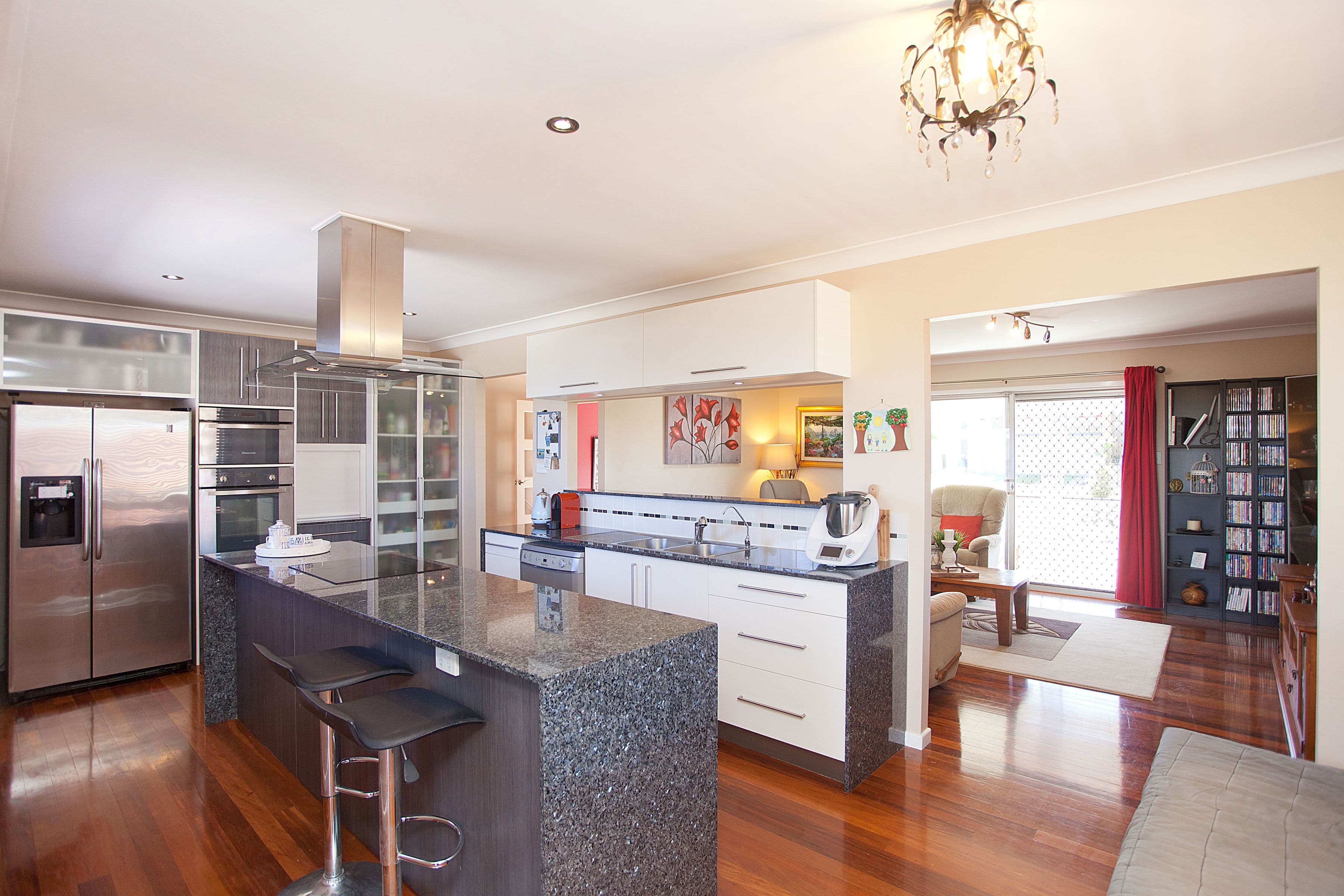 17 Tandanya Street, Mansfield QLD 4122, Mansfield - Thumbnail 3