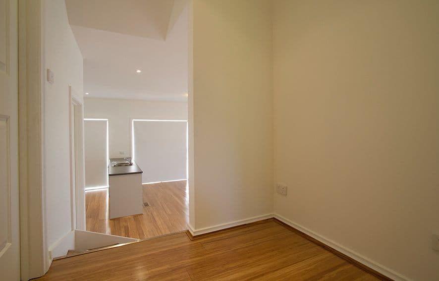5 McKenzie Court, GREENSBOROUGH VIC 3088, Greensborough - Thumbnail 3