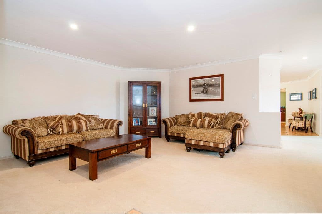 11 Coorong Place, PARKINSON QLD 4115, Parkinson - Thumbnail 2