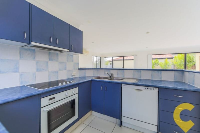 19 Amsonia Court, Arundel - Thumbnail 2