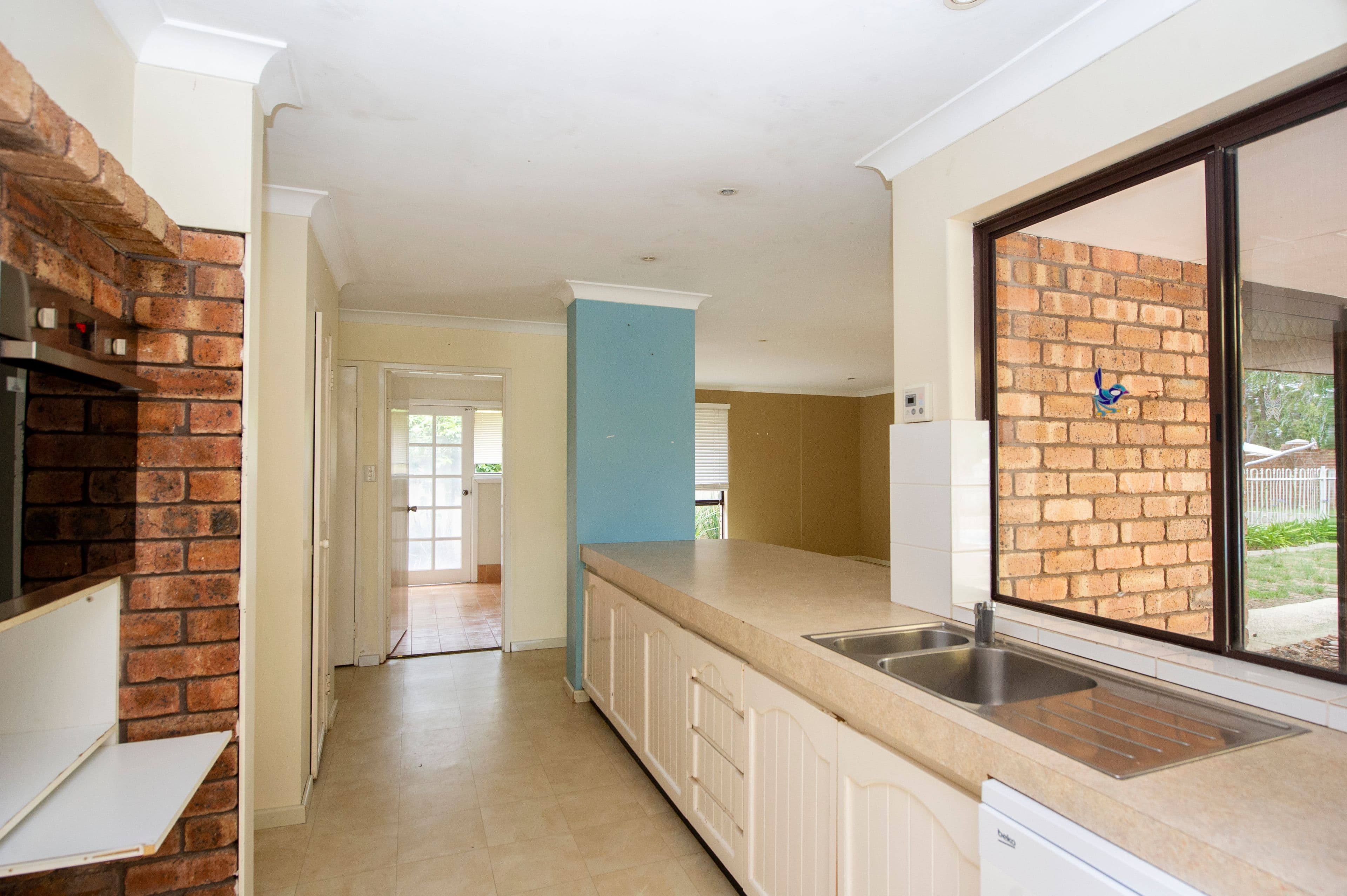 29 Whatman Way, Australind WA 6233, Australind - Thumbnail 3