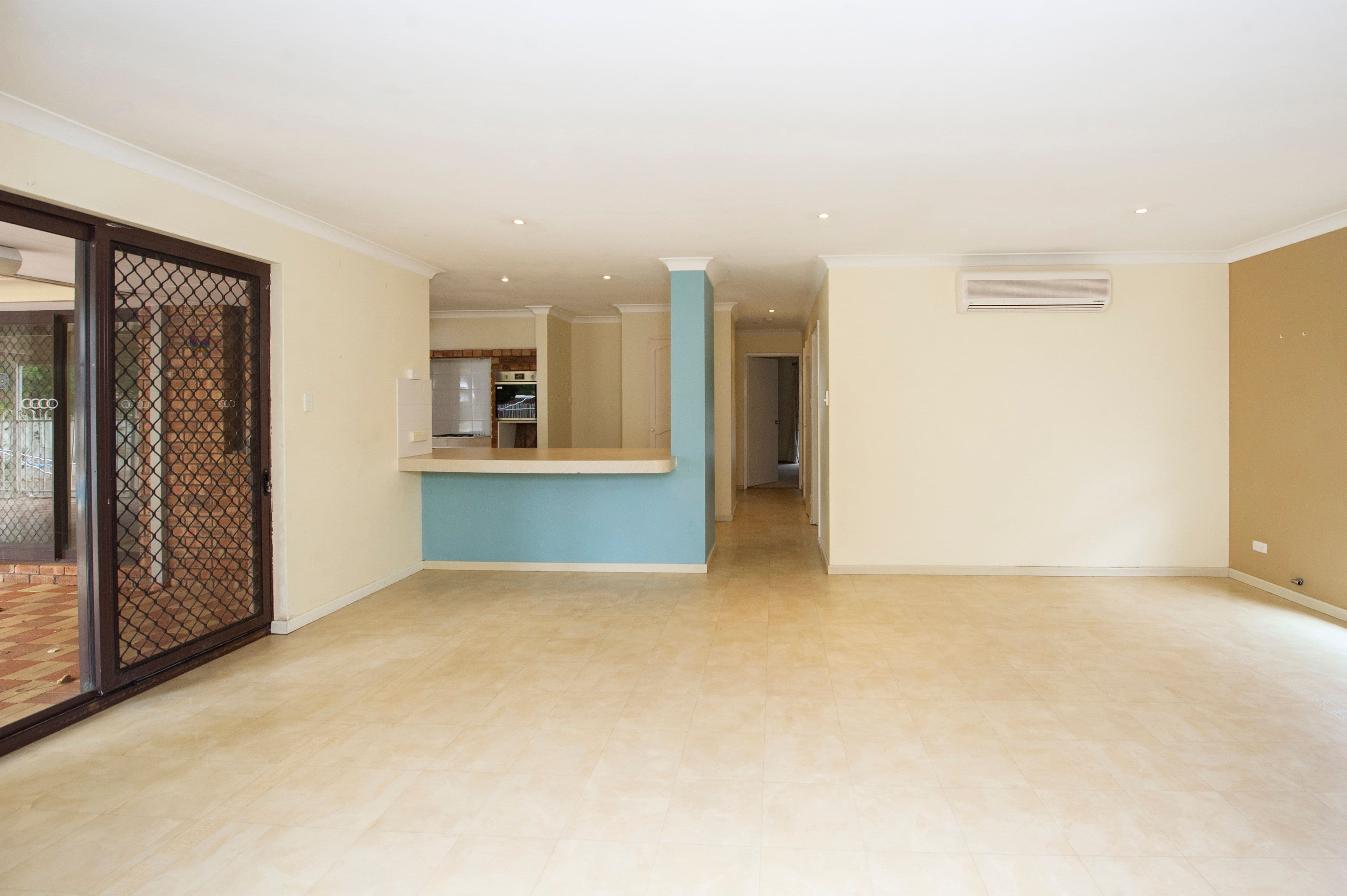 29 Whatman Way, Australind WA 6233, Australind - Thumbnail 4