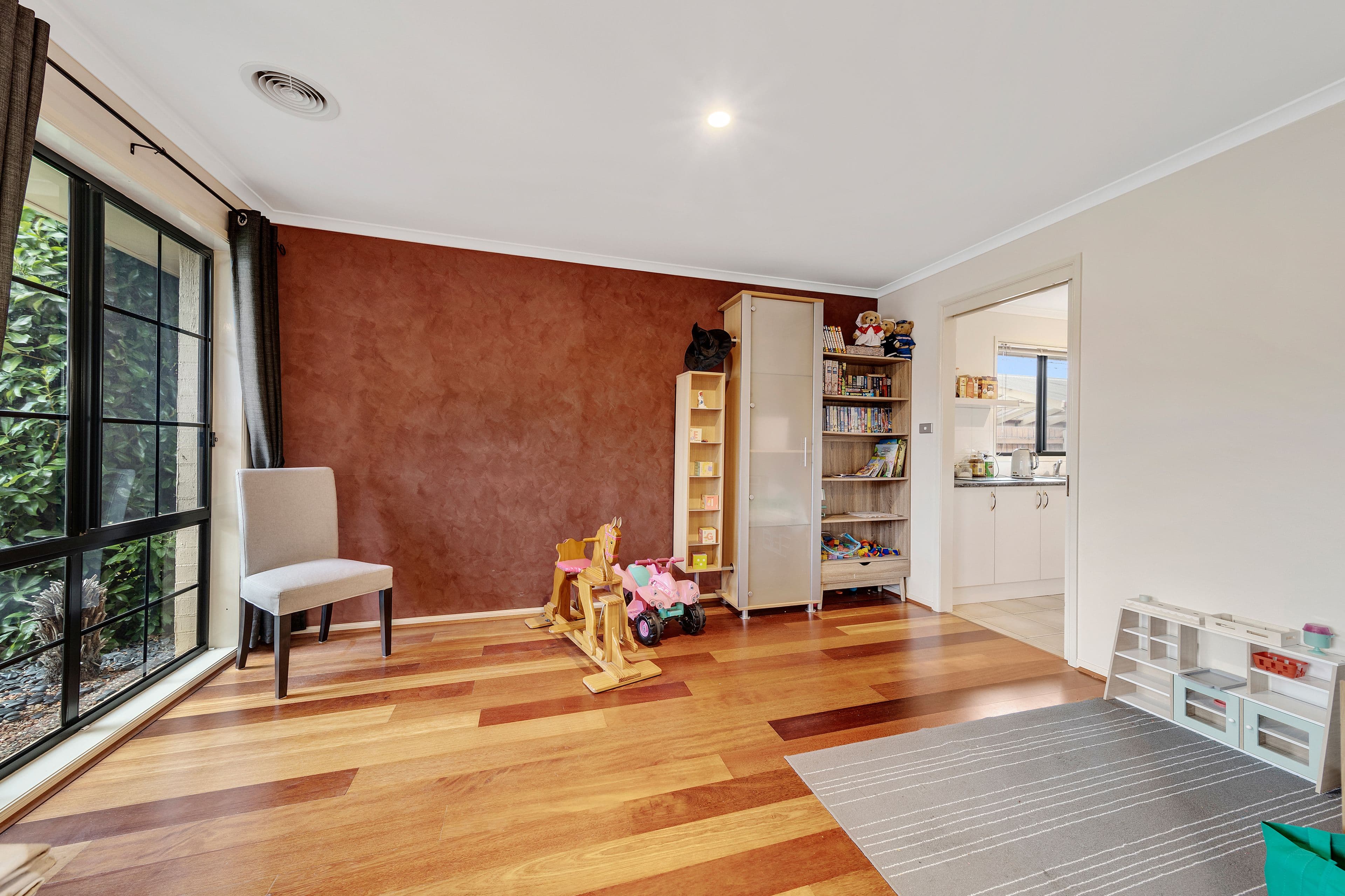 33 Dulverton Crescent, Amaroo ACT 2914, Amaroo - Thumbnail 3