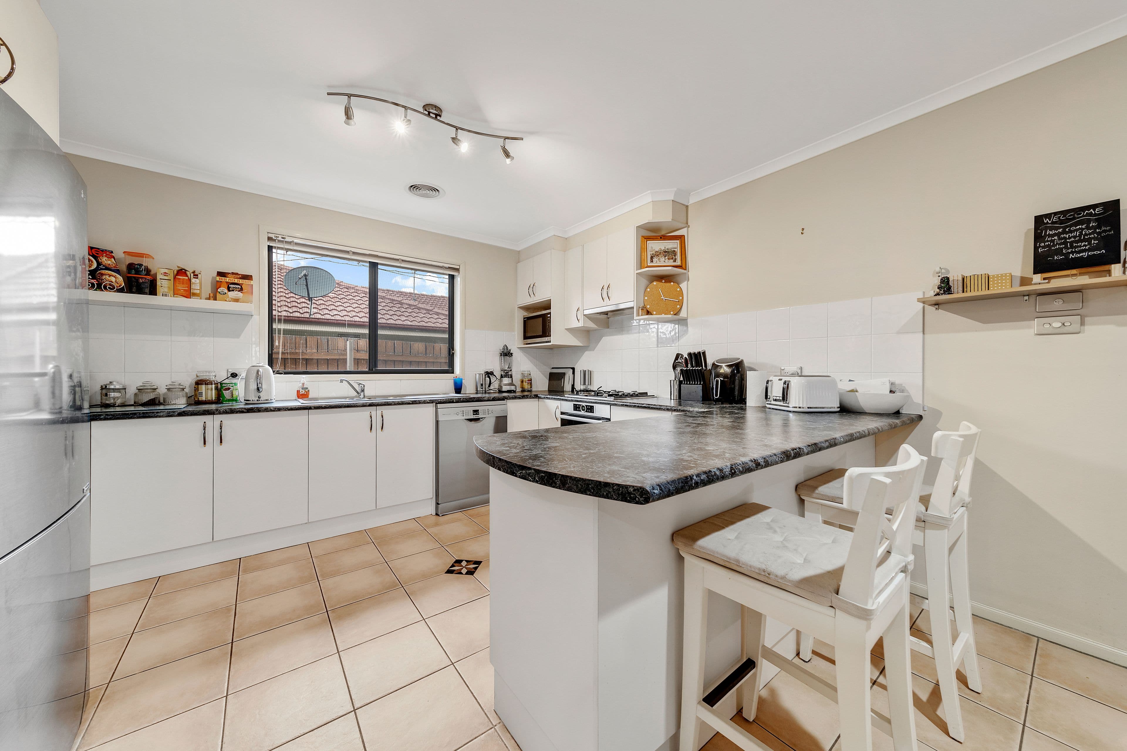 33 Dulverton Crescent, Amaroo ACT 2914, Amaroo - Thumbnail 5