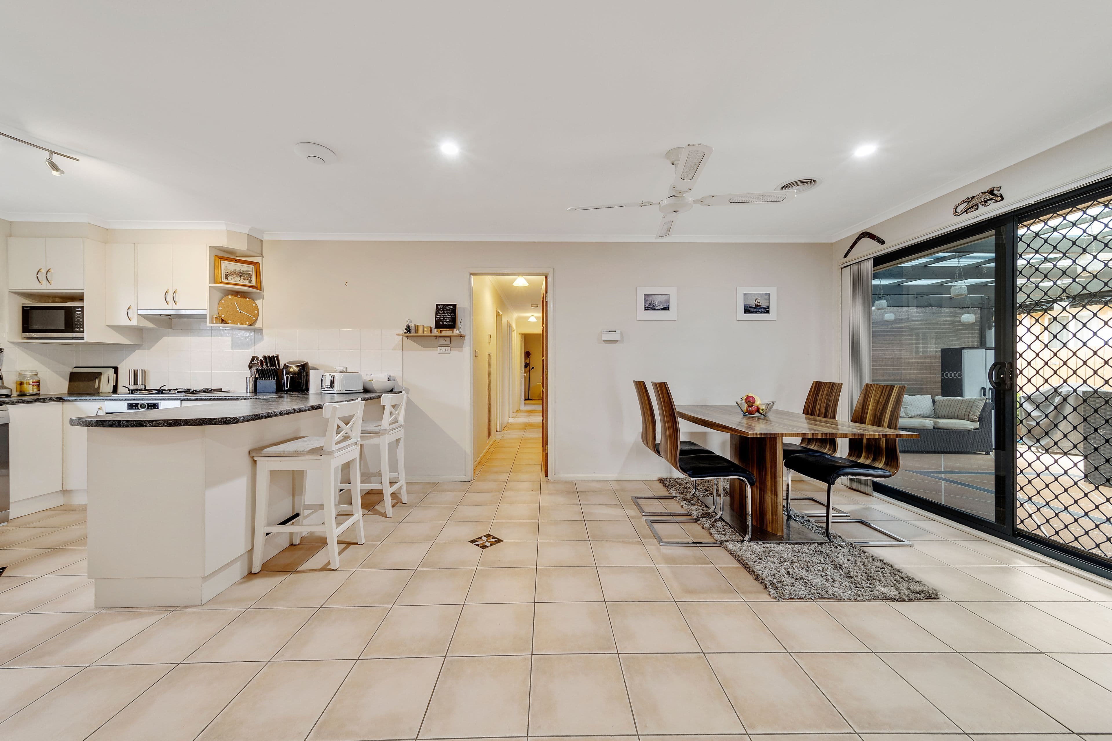 33 Dulverton Crescent, Amaroo ACT 2914, Amaroo - Thumbnail 6