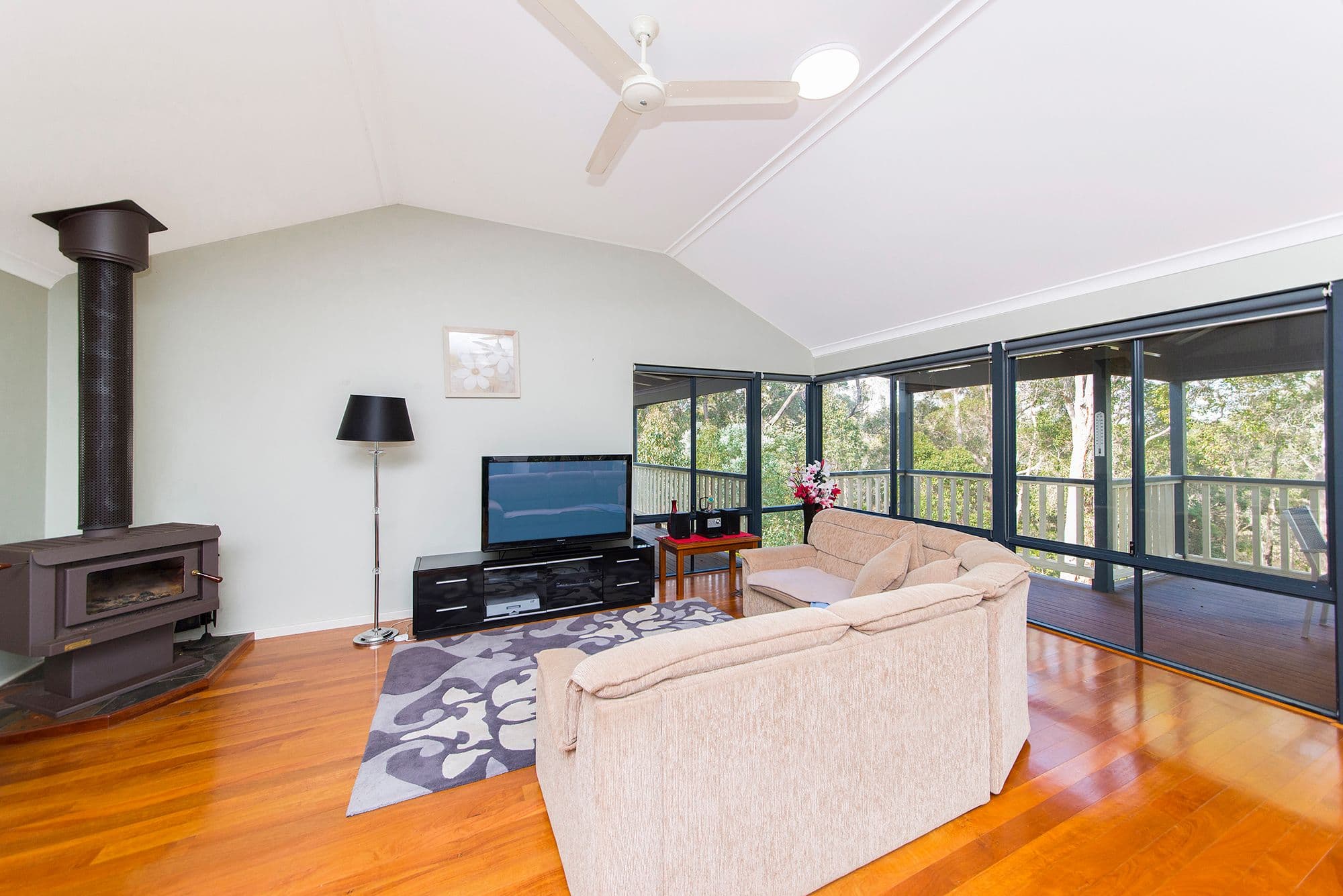 219 Leschenaultia Drive, Nannup WA 6275, Nannup - Thumbnail 5