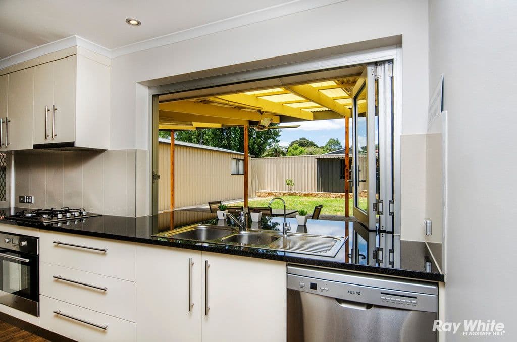 7 Easton Road, Happy Valley SA 5159, Happy Valley - Thumbnail 2