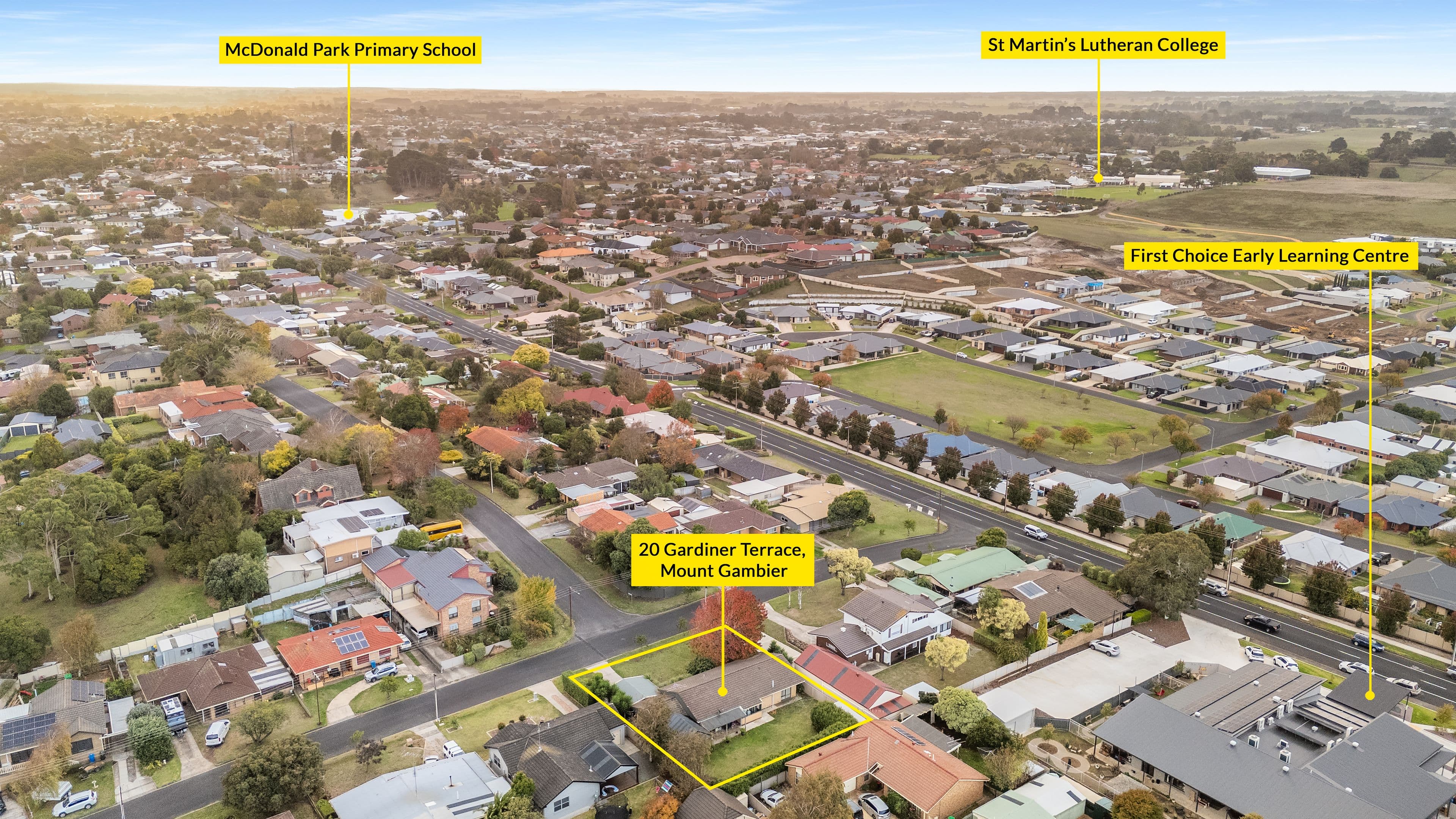 20 Gardiner Terrace, Mount Gambier SA 5290, Mount Gambier - Thumbnail 2