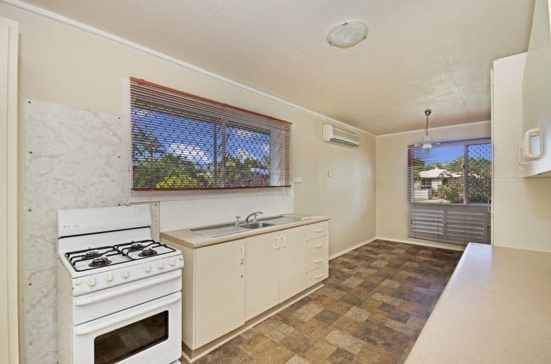 7 Jerrang Court, RASMUSSEN QLD 4815, Rasmussen - Thumbnail 2