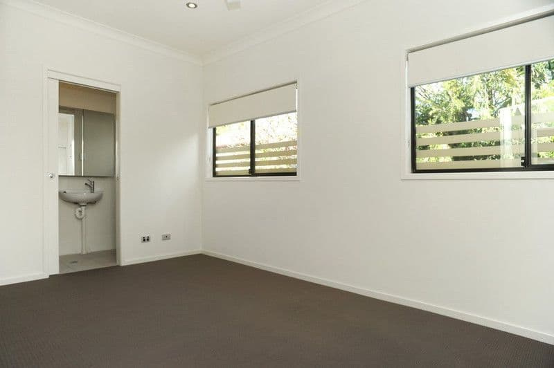 116 Juliette Street, GREENSLOPES QLD 4120, Greenslopes - Thumbnail 5