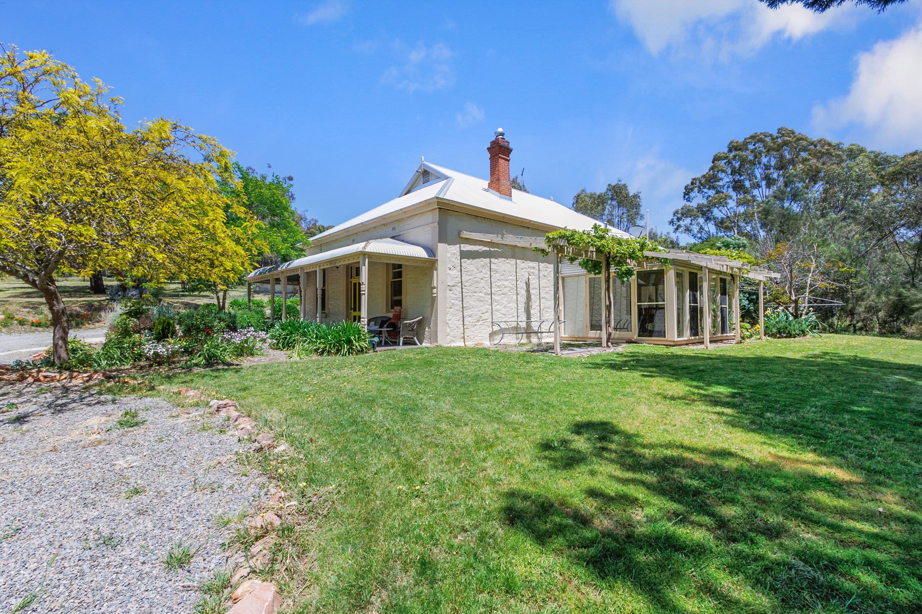 37 Outlook Drive, WATERFORD QLD 4133, Waterford - Image 1