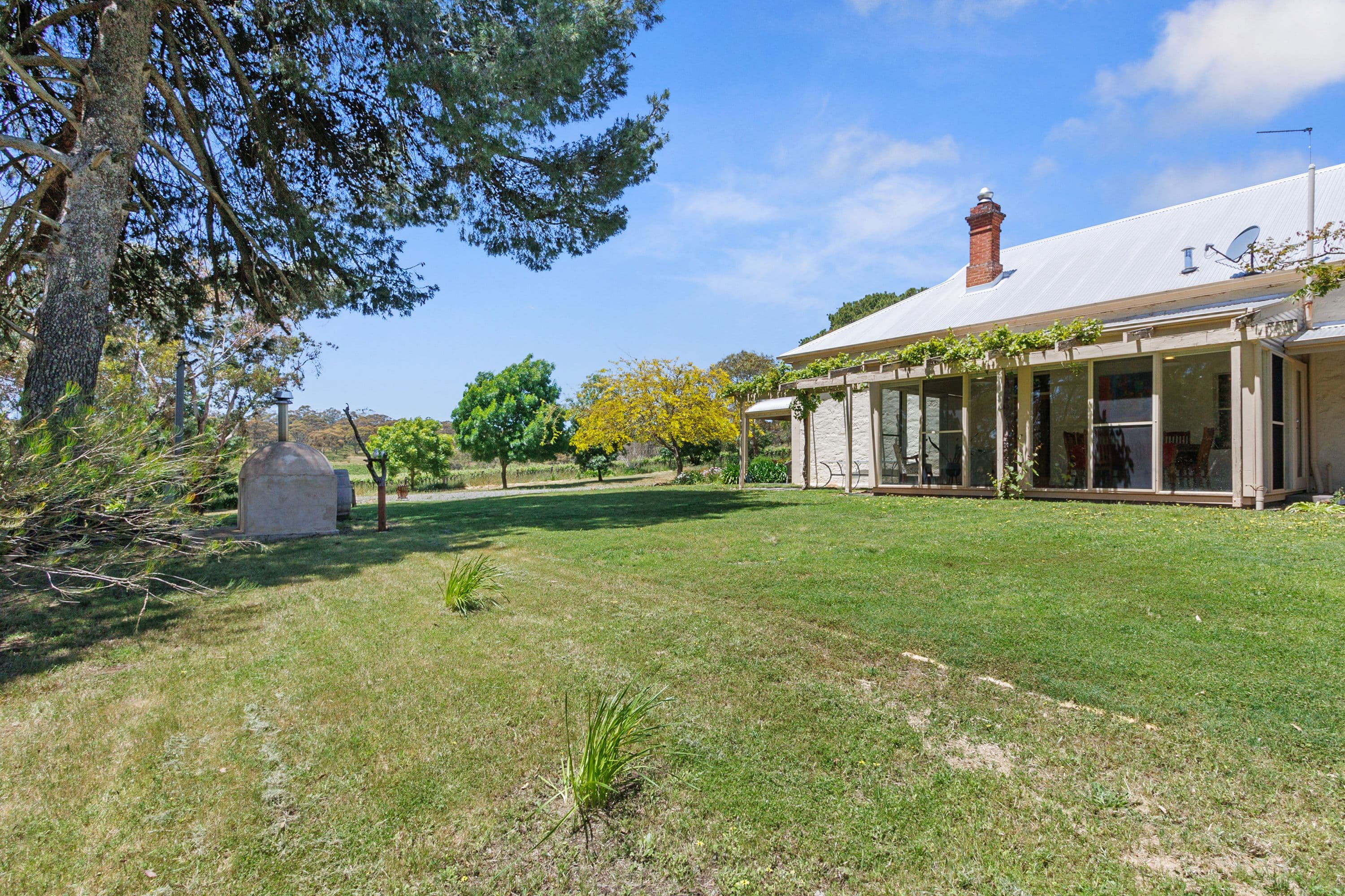 37 Outlook Drive, WATERFORD QLD 4133, Waterford - Thumbnail 2