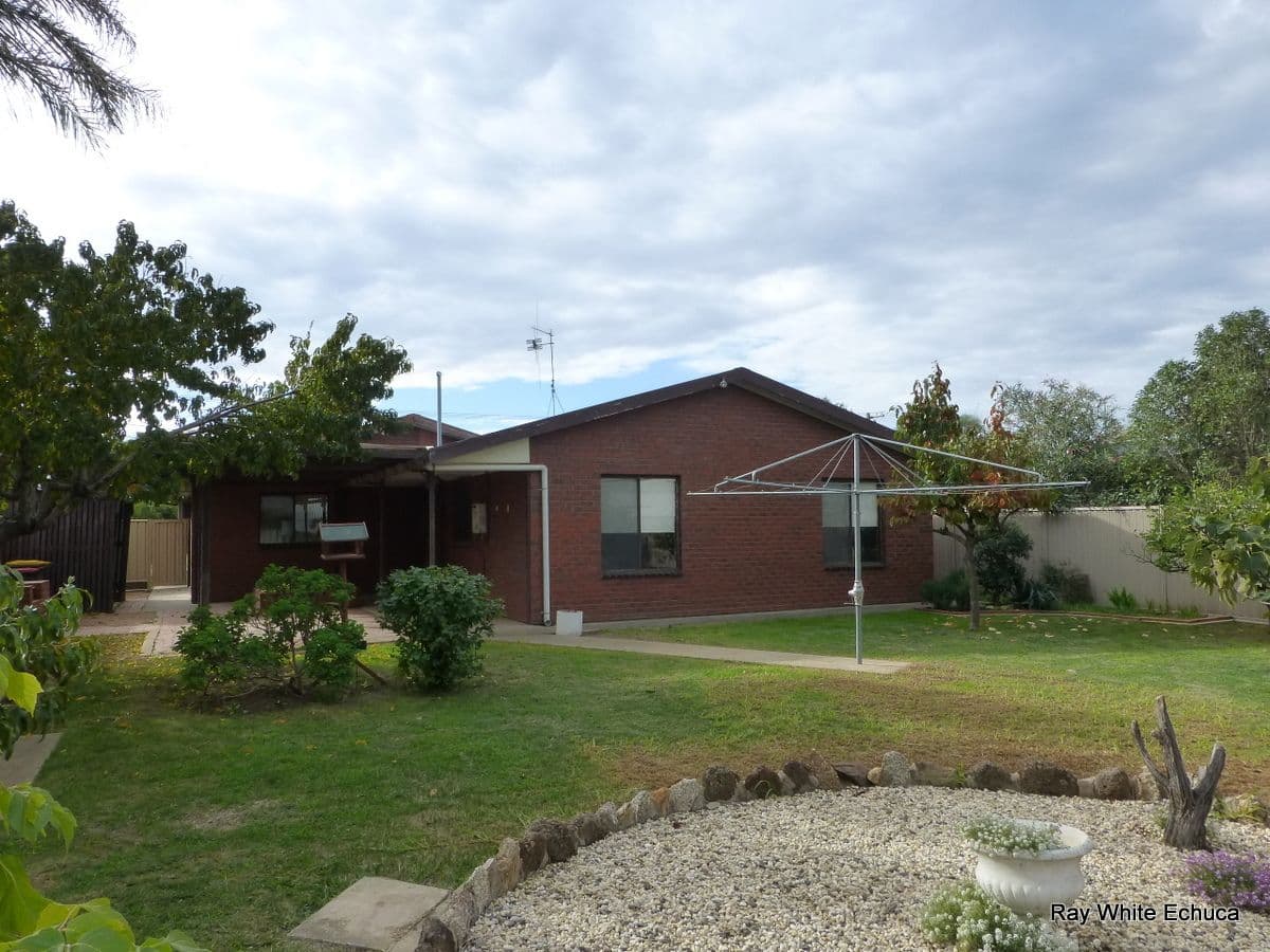 77 Service Street, ECHUCA VIC 3564, Echuca - Thumbnail 2