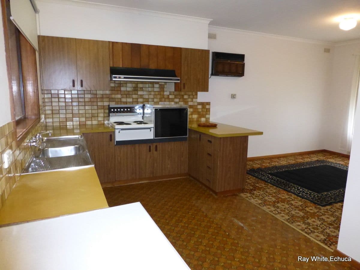 77 Service Street, ECHUCA VIC 3564, Echuca - Thumbnail 4